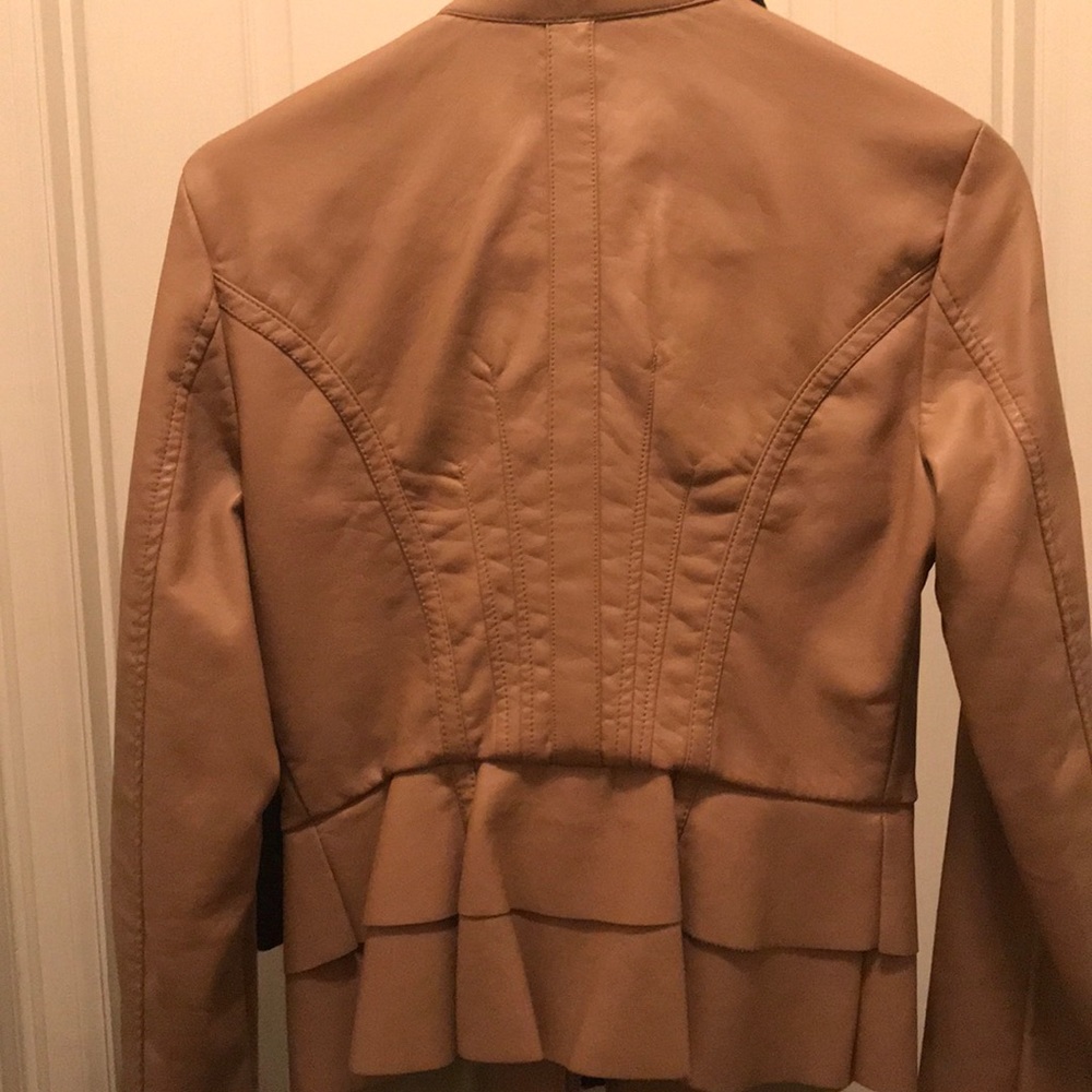 Beautiful leather jacket. Xsmall - Picture 2 of 6